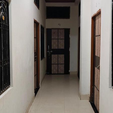 Mangalam Gold Guest House Варанаси Экстерьер фото